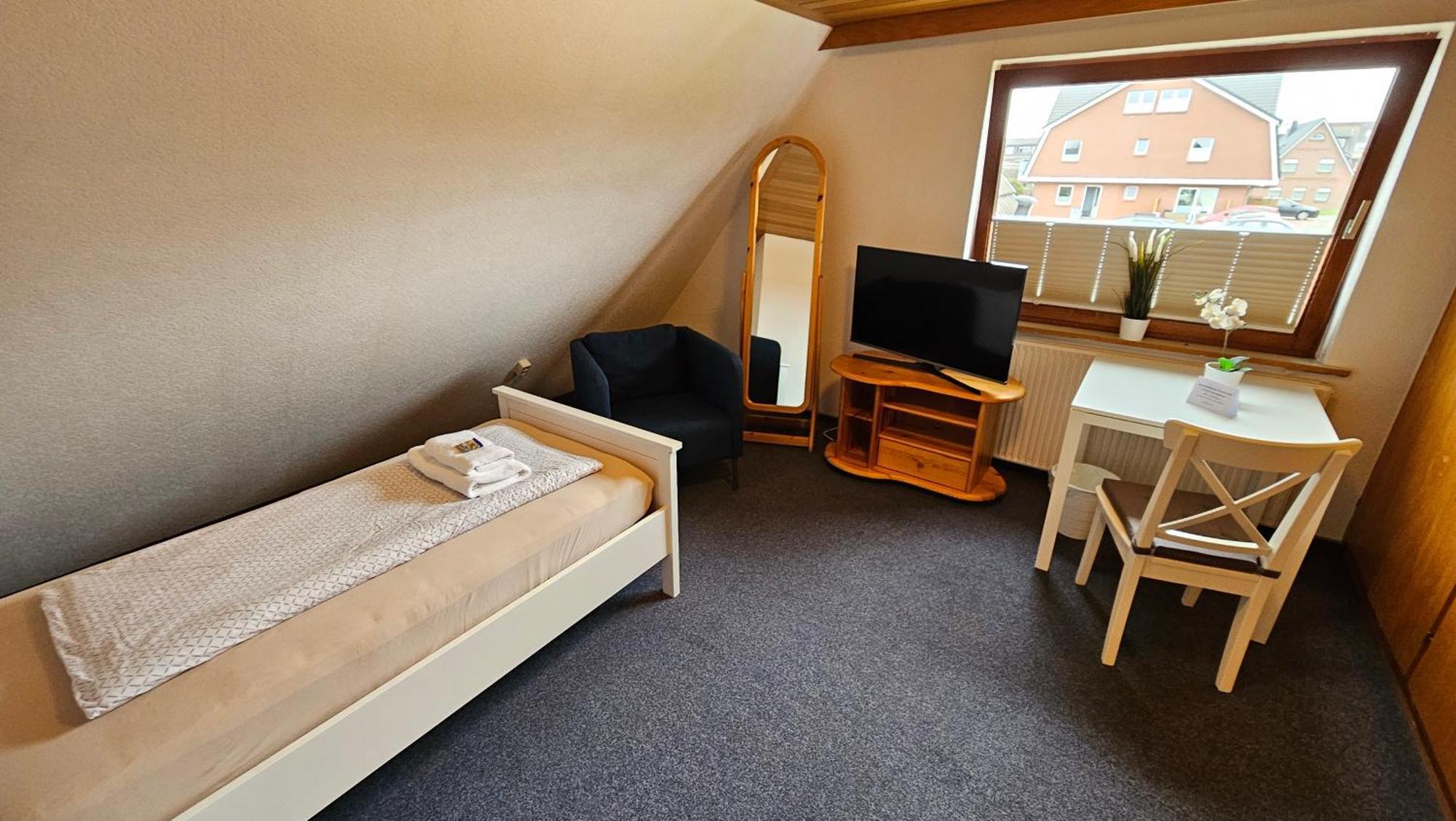Hotel Dorfkrug Buesum - Guenstige Altbauzimmer Am Oland Oda fotoğraf